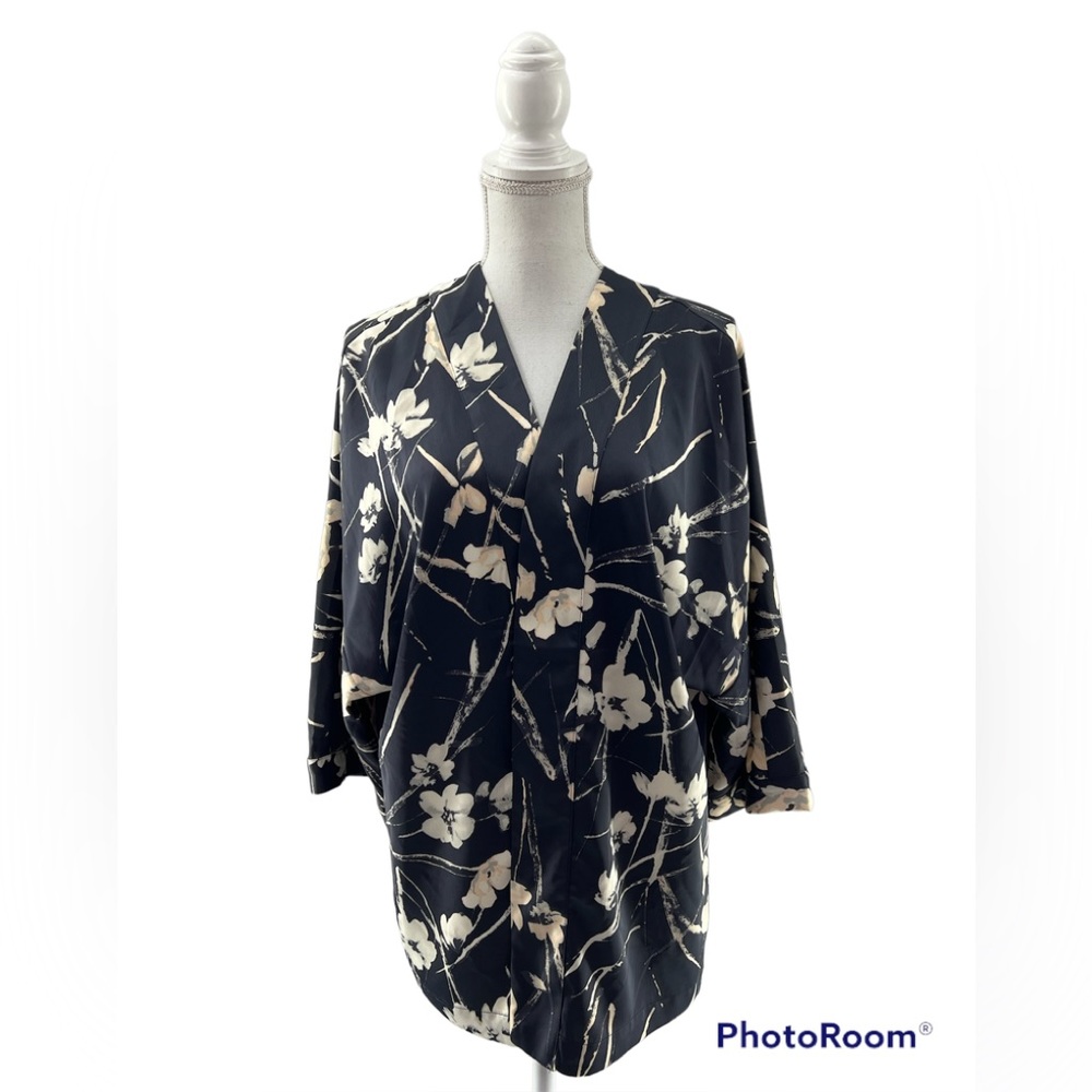 Paraphrase Floral Oversized Kimono